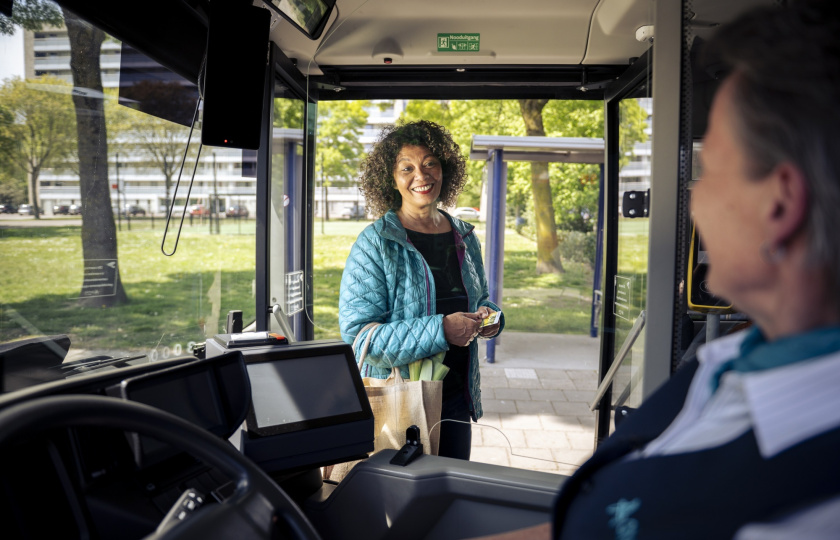 Inchecken in de bus