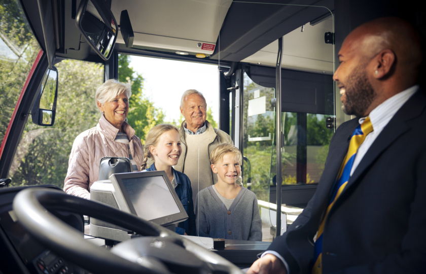 kinderen reizen gratis met de bus 